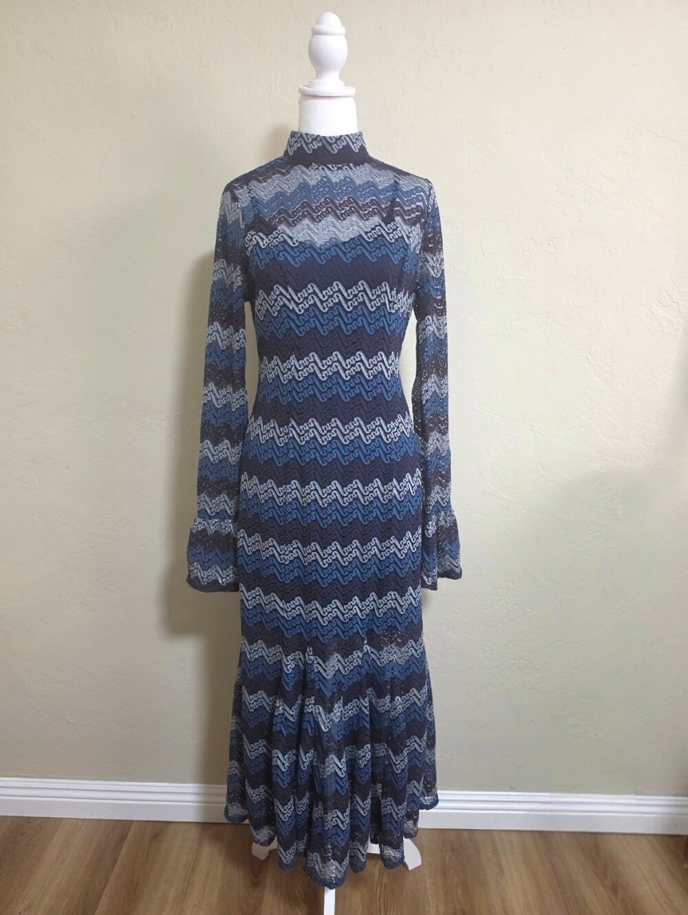 En Saison Lorrae Navy Tonal Zigzag/Chevron Pattern Lace Midi Dress, M, Boho Fall - Picture 11 of 16